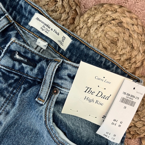 A&F Women’s Jeans - Picture 2 of 2